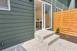 1220 N 137th St, Seattle, WA 98133 - Photo 8