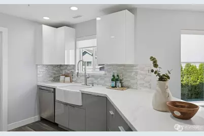 1309 231st Ave SE, Sammamish, WA 98075 - Photo 10