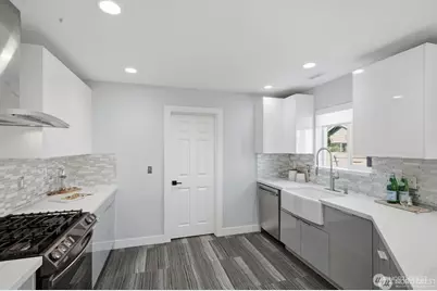 1309 231st Ave SE, Sammamish, WA 98075 - Photo 8