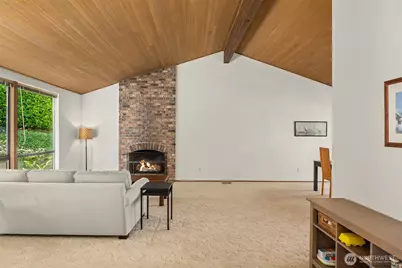 19516 SE 23rd Street, Sammamish, WA 98075 - Photo 2