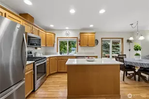 5718 Hillpointe Cir, Lynnwood, WA 98037 - Photo 10