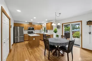 5718 Hillpointe Cir, Lynnwood, WA 98037 - Photo 12