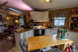 5900 64th St NE, Marysville, WA 98270 - Photo 8