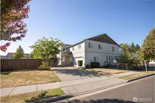 2277 Cherry St, Lynden, WA 98264 - Photo 2