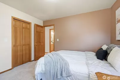 4649 244th Place SE, Sammamish, WA 98029 - Photo 34