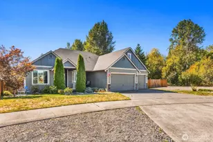 3103 292nd St S, Roy, WA 98580 - Photo 2