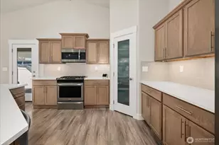 5538 N Radium Ln, Spokane, WA 99217 - Photo 8