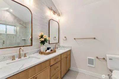 13321 3rd Avenue NE #D, Seattle, WA 98125 - Photo 28