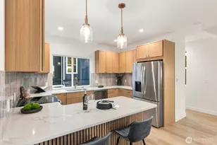13321 3rd Ave NE, Seattle, WA 98125 - Photo 16
