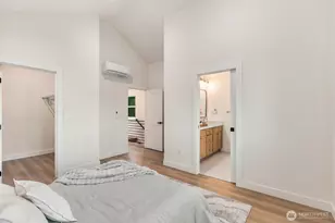 13321 3rd Ave NE, Seattle, WA 98125 - Photo 26