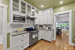 419 Wheeler St, Seattle, WA 98109 - Photo 12