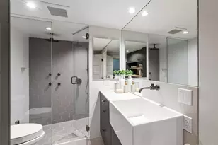 419 Wheeler St, Seattle, WA 98109 - Photo 26