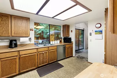 4417 NW Cascade Street, Silverdale, WA 98383 - Photo 8