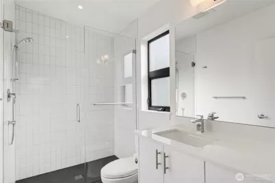 2609 31st Avenue W #A, Seattle, WA 98199 - Photo 22