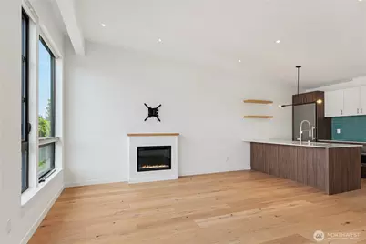 2609 31st Avenue W #A, Seattle, WA 98199 - Photo 6