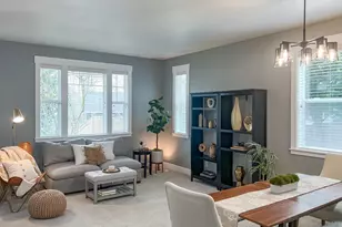 34614 SE Curtis Dr, Snoqualmie, WA 98065 - Photo 2