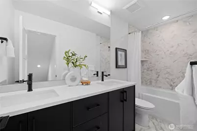 6538 B Latona Avenue NE, Seattle, WA 98115 - Photo 18