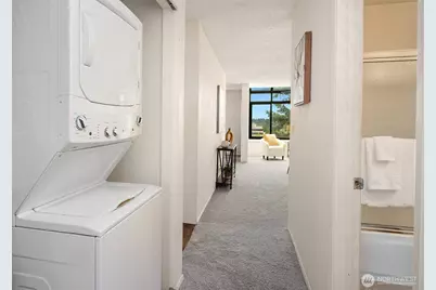 9710 5th Avenue NE #503, Seattle, WA 98115 - Photo 22