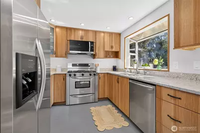 6 156th Place SW, Bothell, WA 98012 - Photo 14