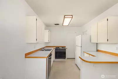 3838 38th Avenue S, Seattle, WA 98118 - Photo 10