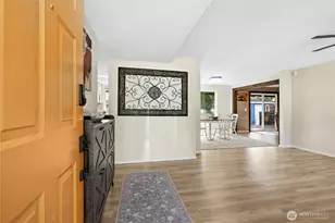 209 NE Mulberry Ln, Bremerton, WA 98311 - Photo 2