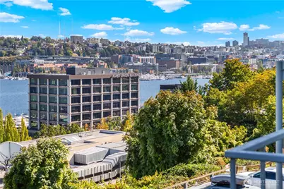 1758 Dexter Avenue N #5, Seattle, WA 98109 - Photo 8