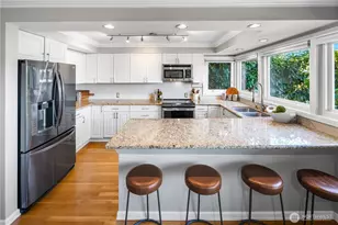 1758 Dexter Ave N, Seattle, WA 98109 - Photo 14