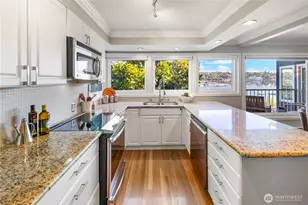 1758 Dexter Ave N, Seattle, WA 98109 - Photo 2
