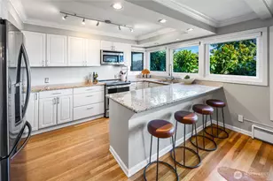 1758 Dexter Ave N, Seattle, WA 98109 - Photo 18