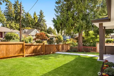 2731 50th Avenue SW, Seattle, WA 98116 - Photo 32