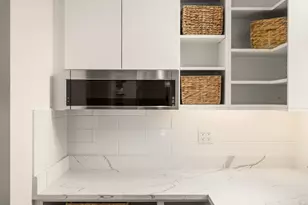 2731 50th Ave SW, Seattle, WA 98116 - Photo 10