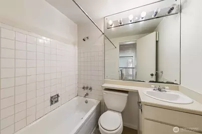 1000 Union Street #412, Seattle, WA 98101 - Photo 12