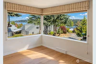 5203 56th Avenue S, Seattle, WA 98118 - Photo 10