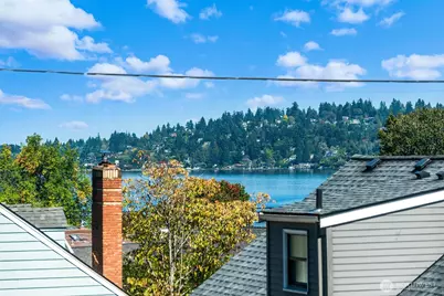 5203 56th Avenue S, Seattle, WA 98118 - Photo 4