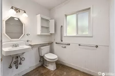 14238 41st Avenue NE, Seattle, WA 98125 - Photo 28