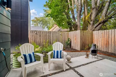731 S Southern Street #6, Seattle, WA 98108 - Photo 8