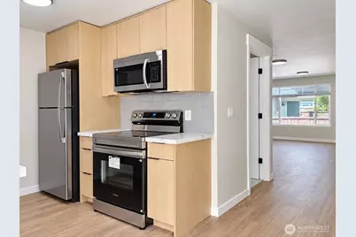 1220 N 137th Street #3, Seattle, WA 98133 - Photo 6