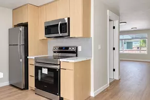 1220 N 137th St, Seattle, WA 98133 - Photo 6