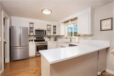 6205 Soundview Drive, Gig Harbor, WA 98335 - Photo 12