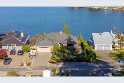 2803 200th Avenue E, Lake Tapps, WA 98391 - Photo 2