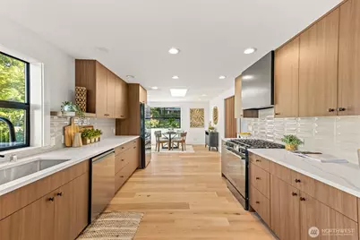 4234 NE 89th Street, Seattle, WA 98115 - Photo 8