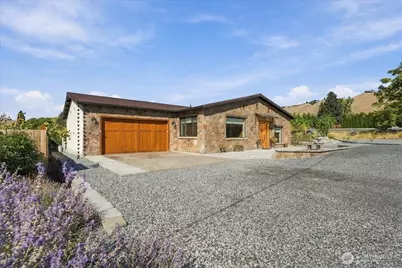 1396 S Tyee Avenue, East Wenatchee, WA 98802 - Photo 1