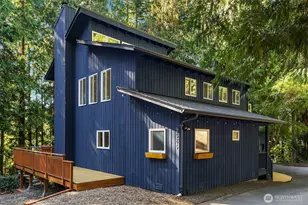 9565 NE Daniel Ct, Bainbridge Island, WA 98110 - Photo 4