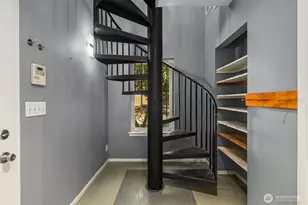 9565 NE Daniel Ct, Bainbridge Island, WA 98110 - Photo 18
