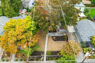 2732 NE 54th St, Seattle, WA 98105 - Photo 32