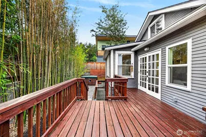 2732 NE 54th Street, Seattle, WA 98105 - Photo 10