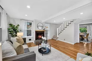 2732 NE 54th St, Seattle, WA 98105 - Photo 12