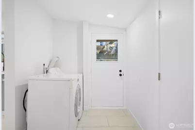12243 16th Avenue S, Seattle, WA 98168 - Photo 28