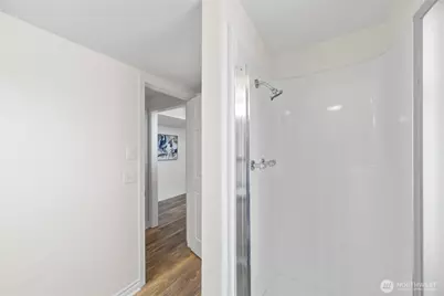 6215 122nd Avenue SE, Bellevue, WA 98006 - Photo 32