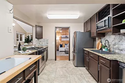 1228 S Lake Stickney Drive, Lynnwood, WA 98087 - Photo 16